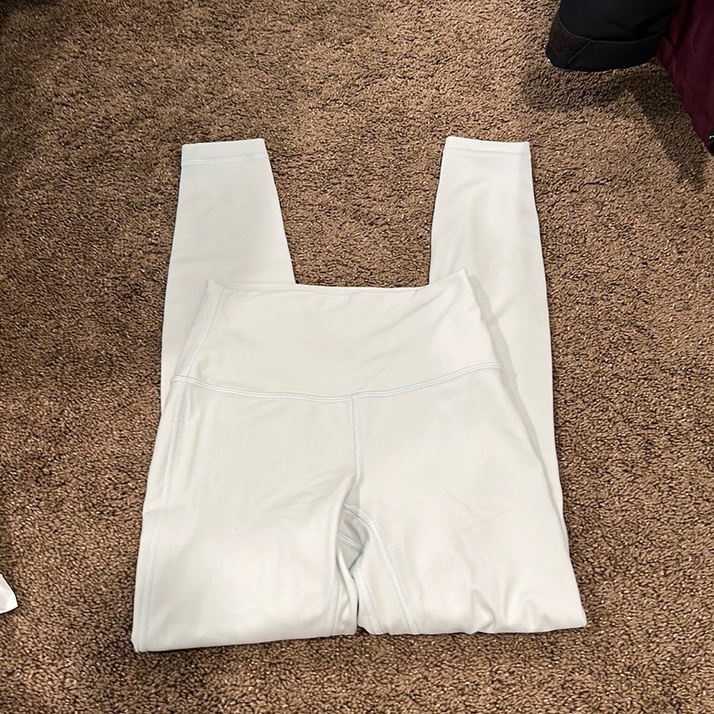 lululemon size 4 light blue leggings